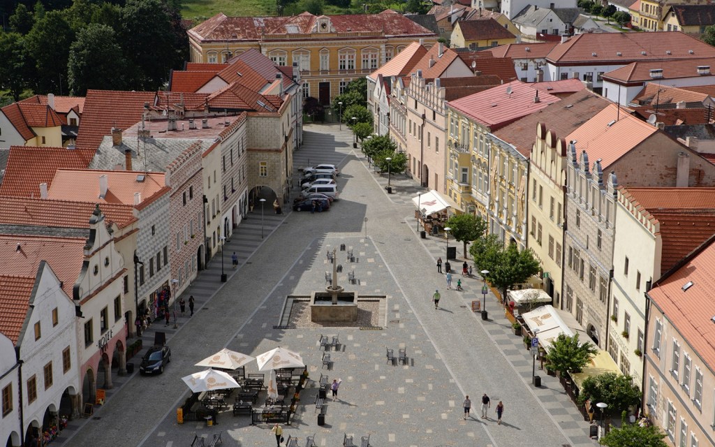 Славонице — городе, расположенном на полпути из Праги в Вену
