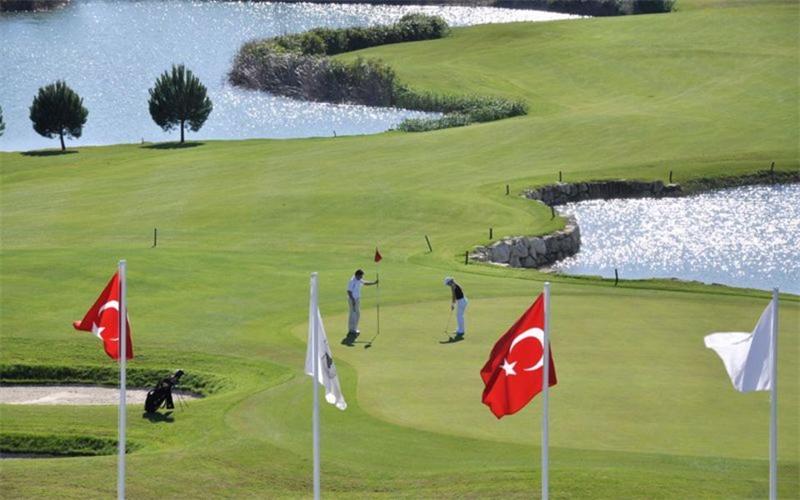 Лучшие в Турции гольф-поля расположились в Белеке